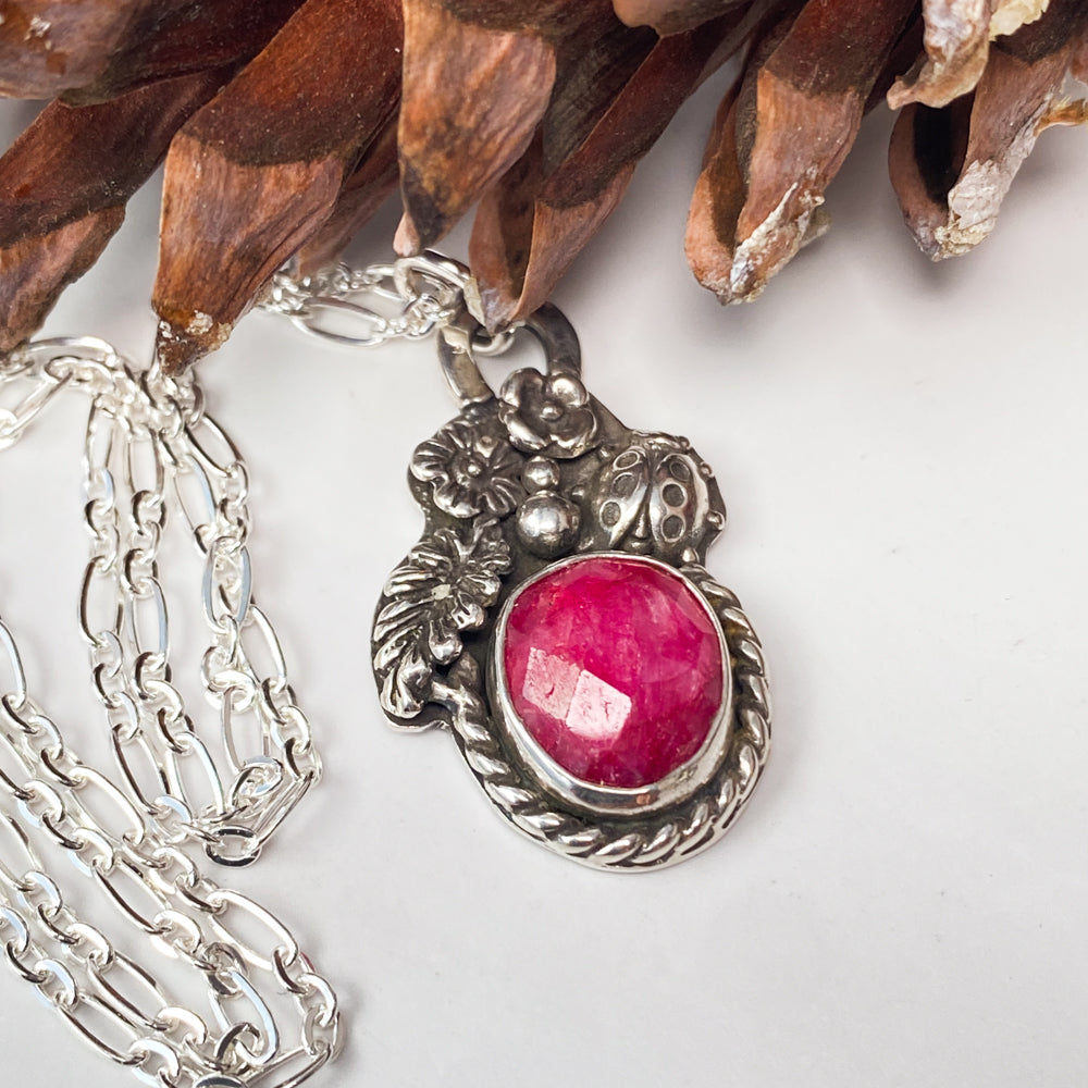 Lady bug Pendant With Ruby