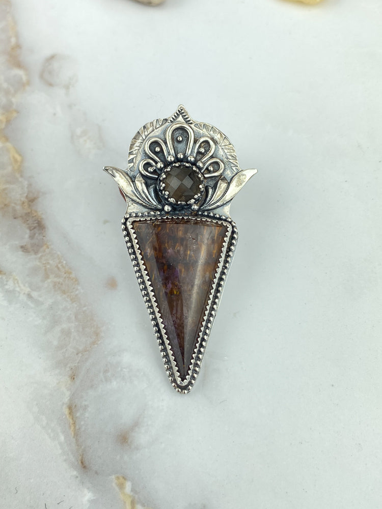 Corn women pendant